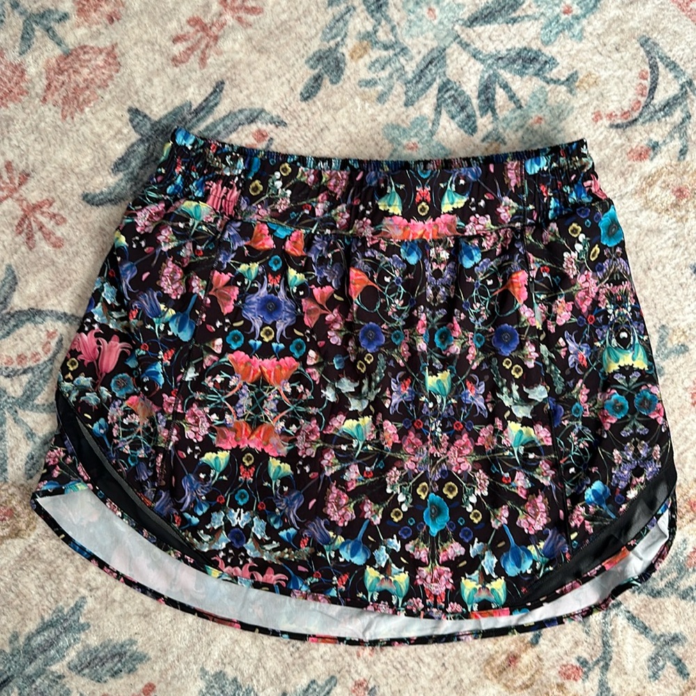 Lululemon hotty hot skirt